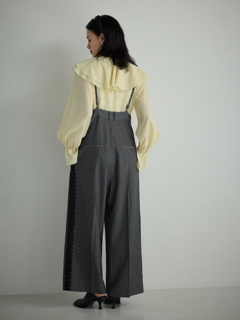 【 予約:12月中旬 】ラッフルブラウス /M254-13045